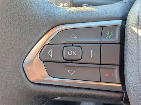 New 2026 Jeep Compass Latitude image 13