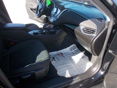 Used 2020 Chevrolet Malibu LT image 7