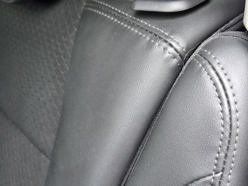 Used 2017 Buick Encore Preferred FWD image 4