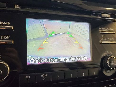 Used 2017 Nissan Rogue Sport SV image 22