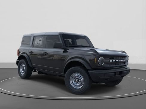 New 2025 Ford Bronco 4-Door image 7