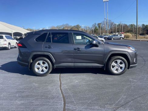 Used 2020 Toyota RAV4 XLE image 10