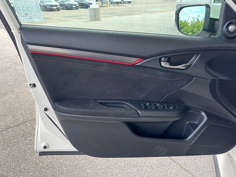Used 2019 Honda Civic Type R image 21
