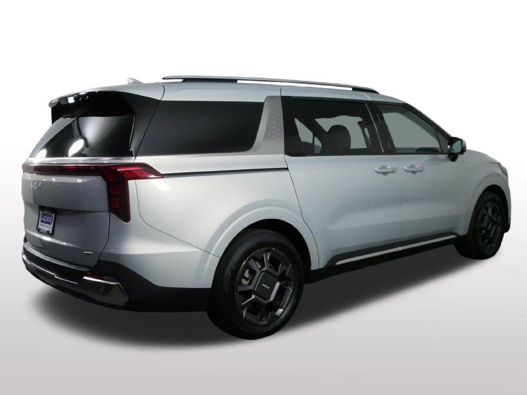 Used 2026 Kia Carnival SX FWD image 11