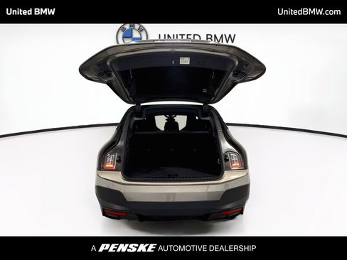 Used 2024 BMW iX xDrive50 AWD/4WD image 21