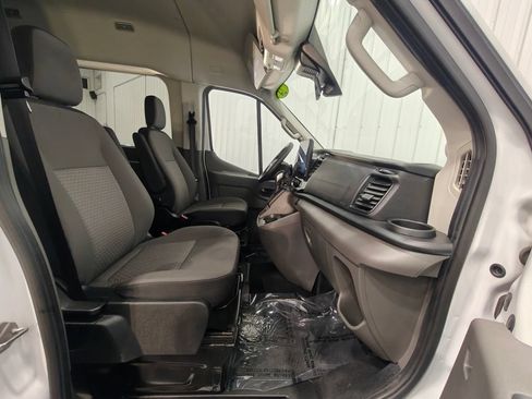 Used 2024 Ford Transit 350 XLT RWD image 23