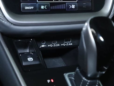 Used 2024 Subaru Outback Onyx Edition image 27