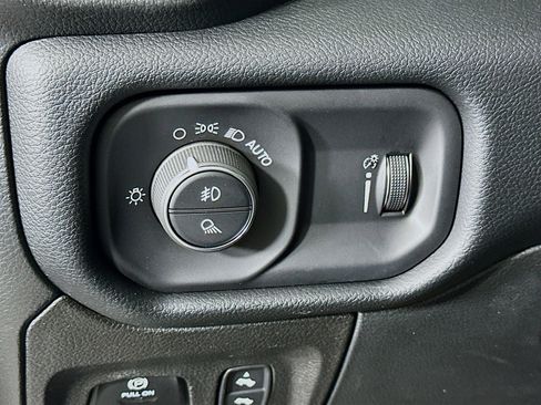 Used 2022 RAM 1500 Big Horn RWD image 17