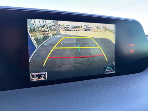 Used 2022 Lexus UX 200 w/ Accessory Package (Z1) FWD image 14