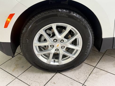 Certified 2024 Chevrolet Equinox LT FWD image 13