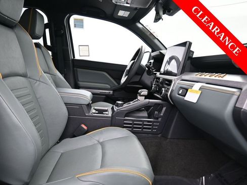 Used 2025 Toyota 4Runner 4WD image 16