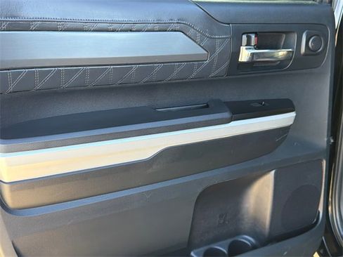 Used 2015 Toyota Tundra Platinum image 21