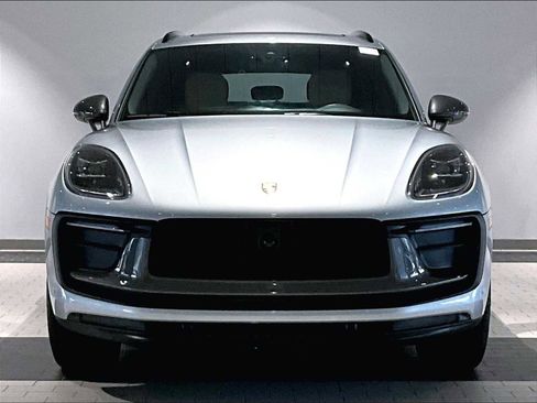 Used 2025 Porsche Macan Turbo image 13