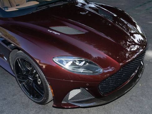 Used 2020 Aston Martin DBS Superleggera RWD image 5