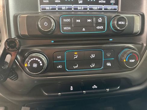 Used 2018 Chevrolet Silverado 1500 LT RWD image 17