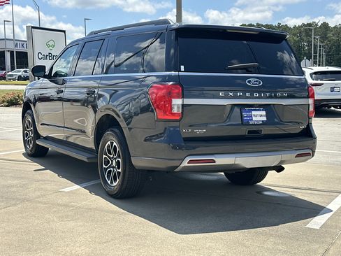 Used 2024 Ford Expedition Max XLT AWD/4WD image 3