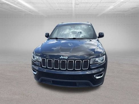Used 2021 Jeep Grand Cherokee Laredo X AWD/4WD image 3
