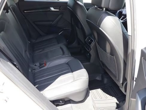 Used 2019 Audi Q5 2.0T Premium w/ Convenience Package AWD/4WD image 16