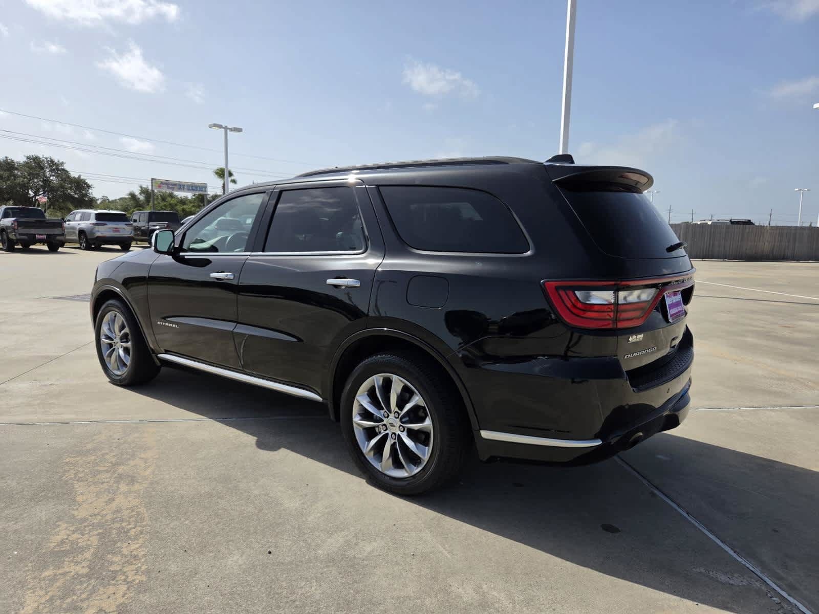 Used 2022 Dodge Durango Citadel RWD image 3