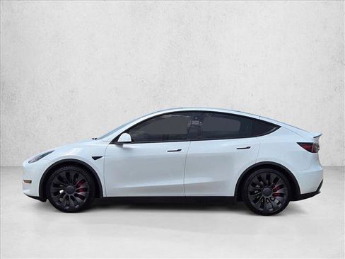 Used 2023 Tesla Model Y Performance AWD/4WD image 8