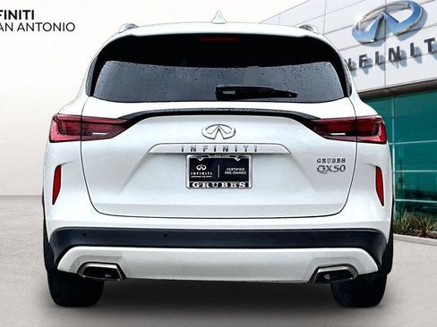 Used 2022 INFINITI QX50 Luxe w/ Appearance Package FWD image 5