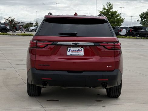 Used 2023 Chevrolet Traverse RS w/ LPO, Floor Liner Package FWD image 5