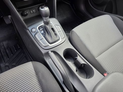 Used 2019 Hyundai Kona SE FWD image 20