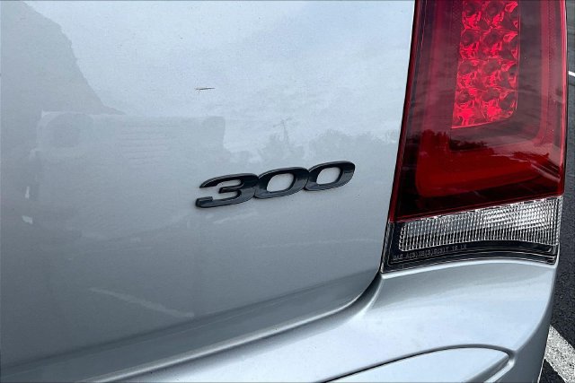 Used 2021 Chrysler 300 Touring L RWD image 24