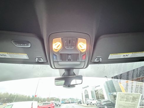 Used 2021 RAM 1500 Big Horn w/ Built-to-serve Edition image 18