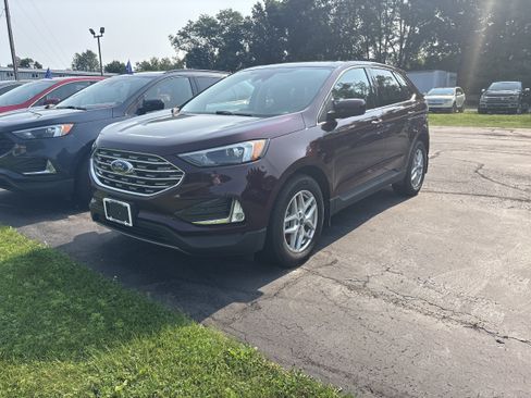 Used 2022 Ford Edge SEL w/ Convenience Package AWD/4WD image 2