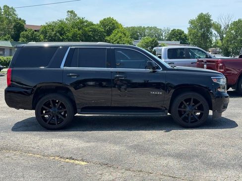 Used 2018 Chevrolet Tahoe LT RWD image 2
