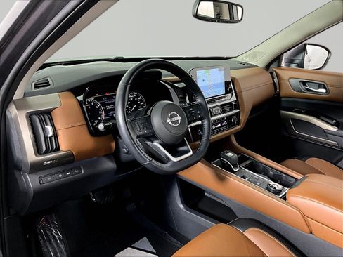 Certified 2022 Nissan Pathfinder Platinum AWD/4WD image 17
