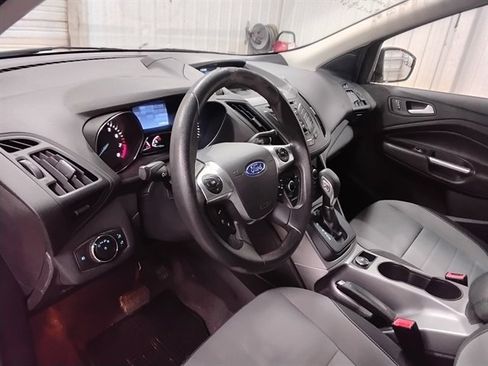 Used 2014 Ford Escape SE image 12