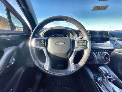 Used 2019 Chevrolet Blazer RS w/ Sun and Wheels Package image 11