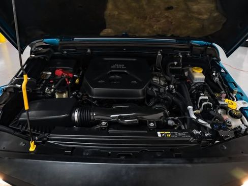 Used 2020 Jeep Wrangler Unlimited Sahara AWD/4WD image 72