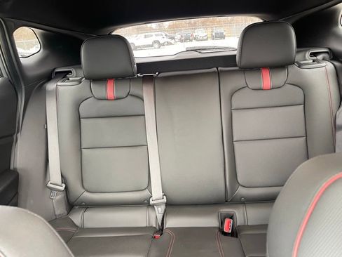 Used 2025 Chevrolet Trax RS w/ Sunroof Package image 16