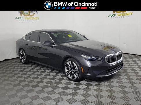 Used 2024 BMW 530i xDrive w/ Premium Package AWD/4WD image 1