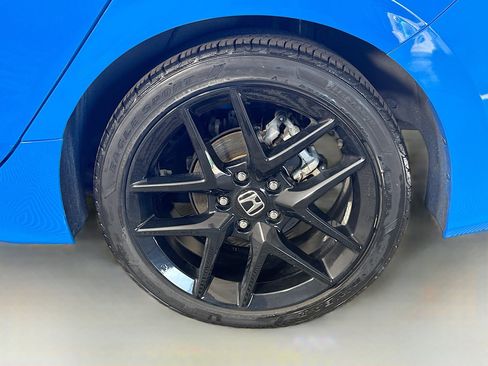 Used 2023 Honda Civic Sport image 36