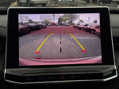 Used 2025 Jeep Compass Trailhawk AWD/4WD image 30