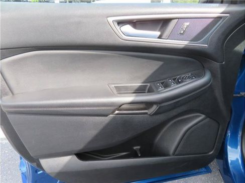 Used 2024 Ford Edge SEL AWD/4WD image 12