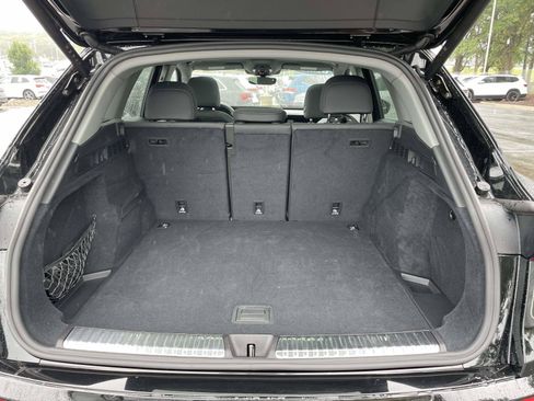 Used 2025 Audi Q5 Premium w/ Premium Plus AWD/4WD image 10