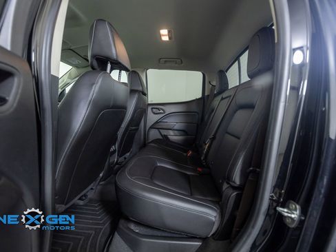 Used 2022 Chevrolet Colorado Z71 w/ Z71 Midnight Edition AWD/4WD image 27