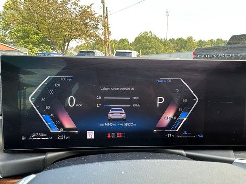 Used 2023 BMW 330e xDrive w/ Driving Assistance Package image 9