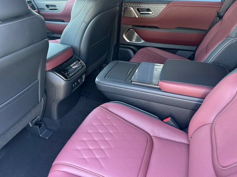New 2026 INFINITI QX80 Autograph w/ Premium Cargo Package AWD/4WD image 12