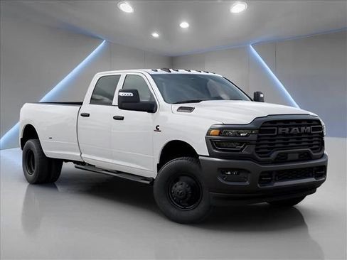 New 2026 RAM 3500 Tradesman AWD/4WD image 5