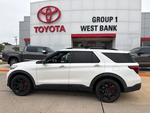 Used 2020 Ford Explorer ST w/ ST Street Pack AWD/4WD image 5