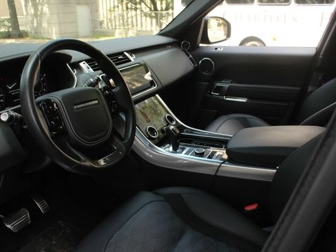 Used 2019 Land Rover Range Rover Sport SVR AWD/4WD image 13
