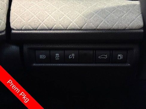 Used 2025 Toyota Camry XLE w/ Premium Package FWD image 28