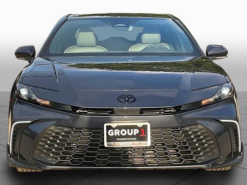 Used 2026 Toyota Camry SE w/ Convenience Package FWD image 4