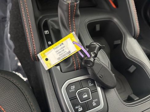 New 2026 Nissan Frontier PRO-4X w/ Pro-4x Convenience Package image 30